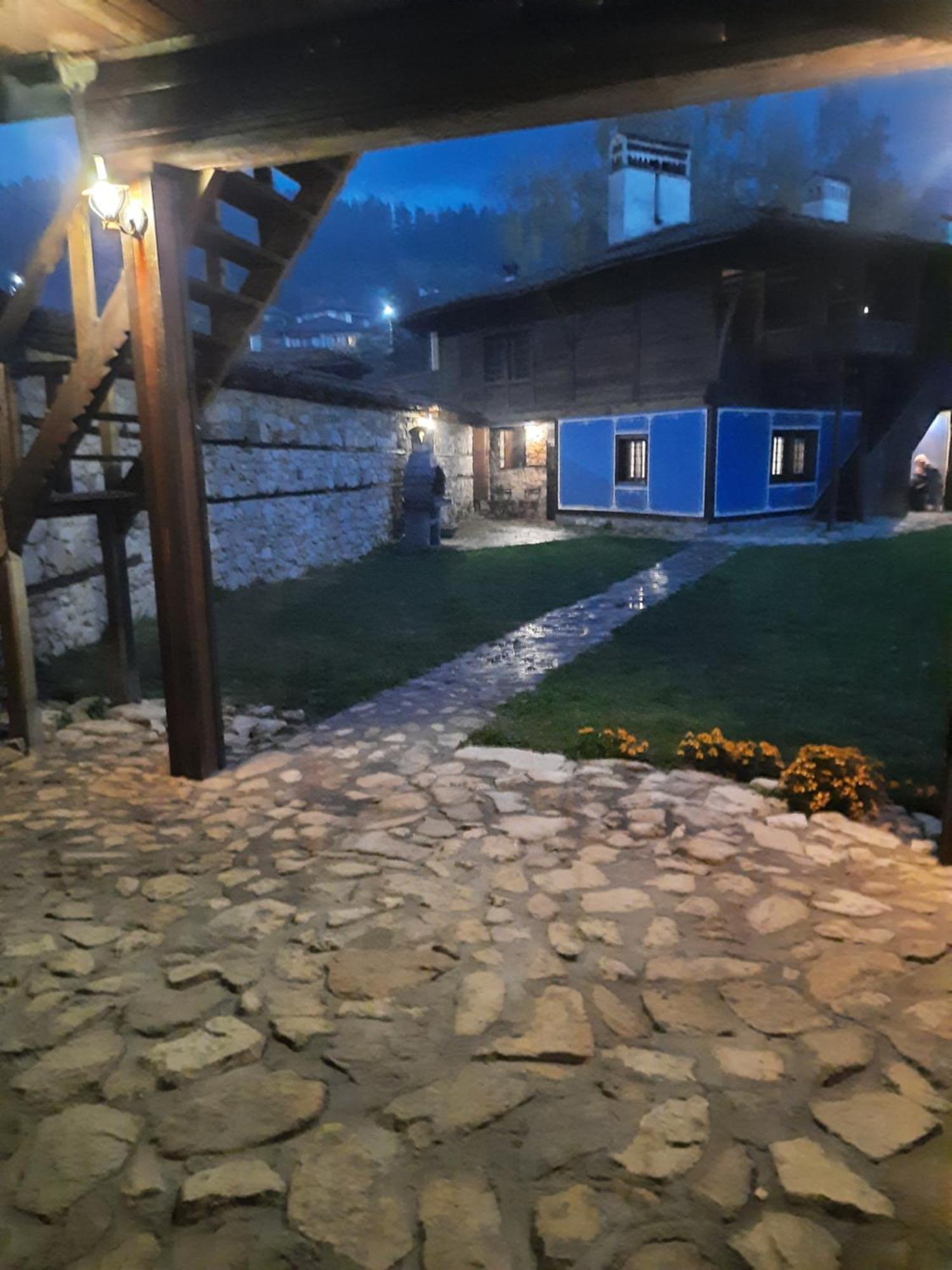 Чолаковата Къща Hotel Koprivshtitsa Buitenkant foto