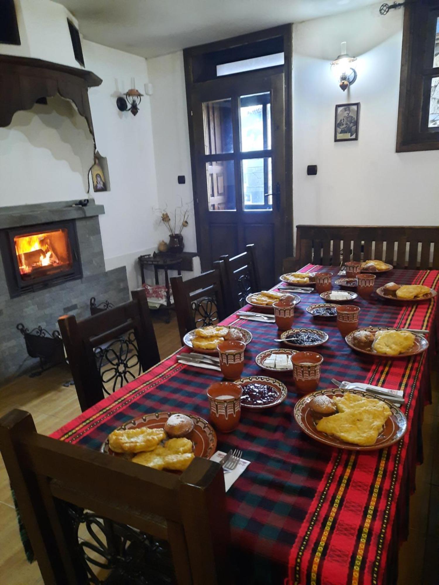 Чолаковата Къща Hotel Koprivshtitsa Buitenkant foto