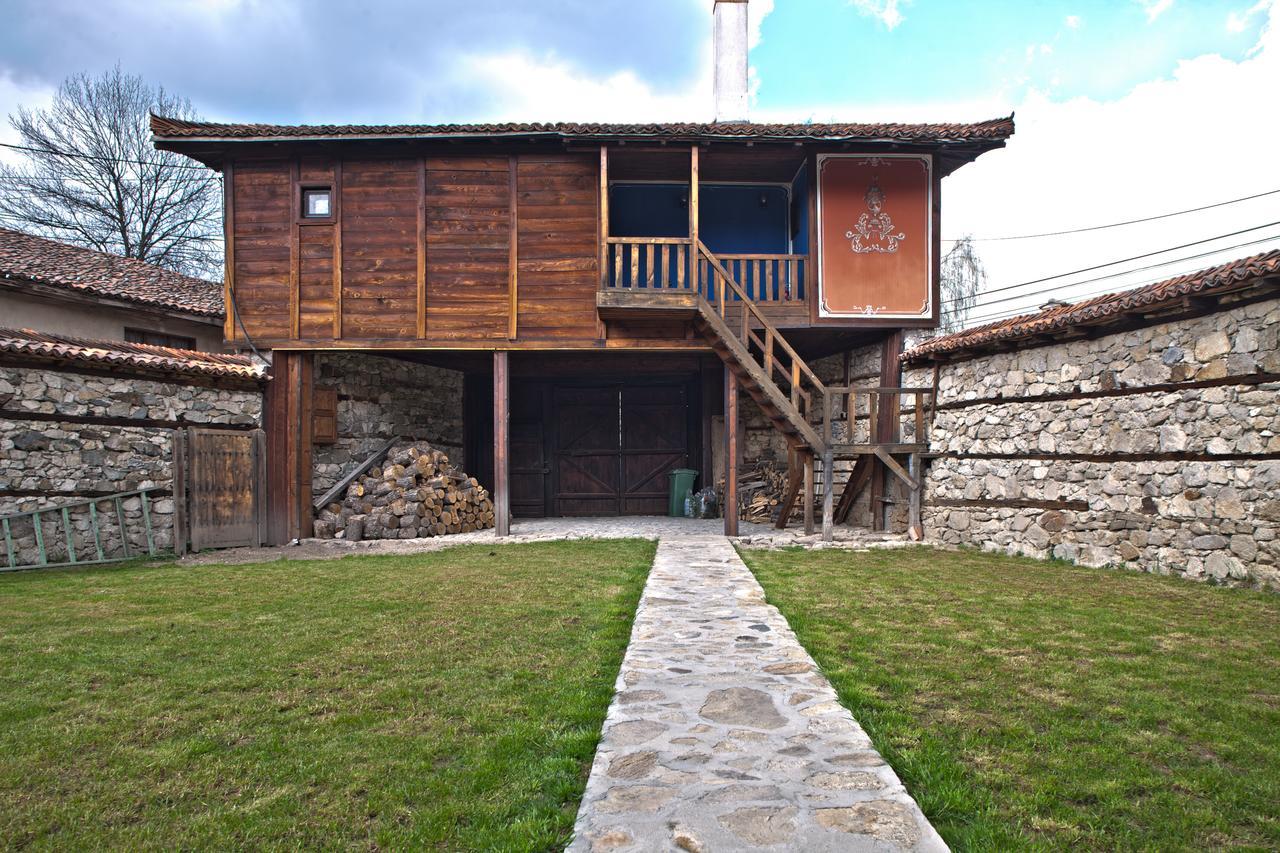 Чолаковата Къща Hotel Koprivshtitsa Buitenkant foto